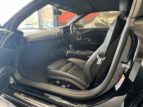 Audi R8 12