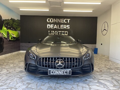 Mercedes-Benz AMG GT R 