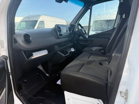 Mercedes-Benz Sprinter 5
