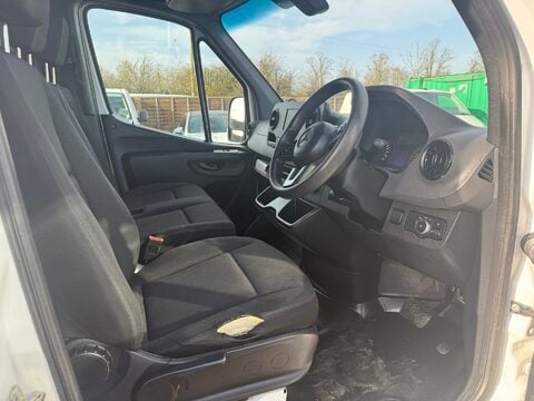 Mercedes-Benz Sprinter 6