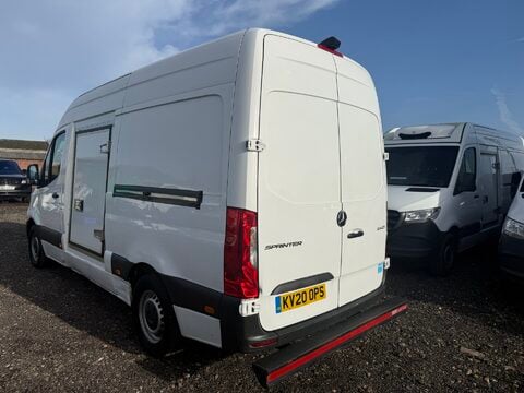 Mercedes-Benz Sprinter 7