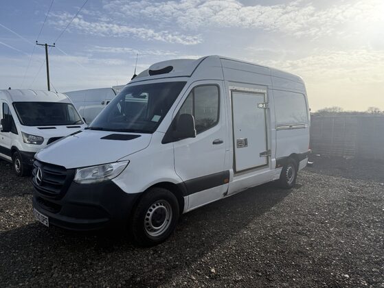 Mercedes-Benz Sprinter 