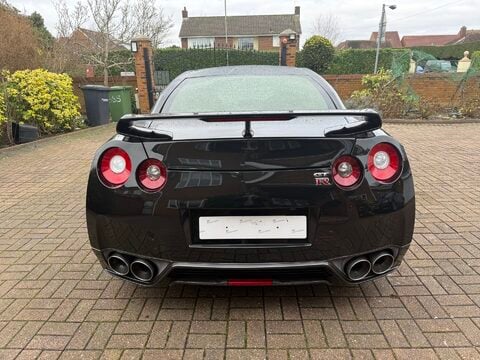 Nissan GT-R 3