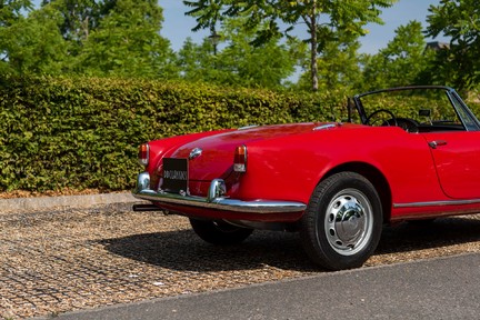 Alfa Romeo Giulietta Spider by Pininfarina 18