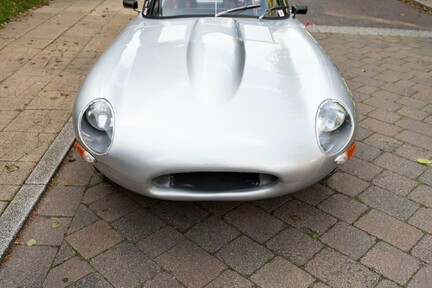 Jaguar E-Type ‘Lightweight’ 7