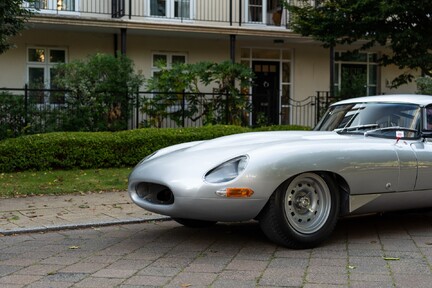 Jaguar E-Type ‘Lightweight’ 10