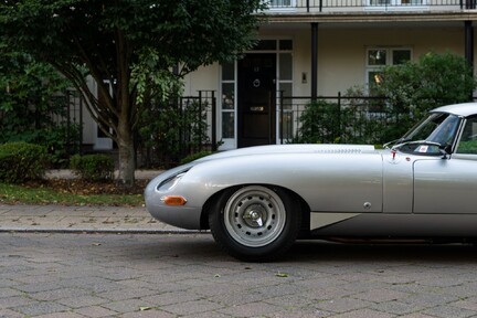 Jaguar E-Type ‘Lightweight’ 11