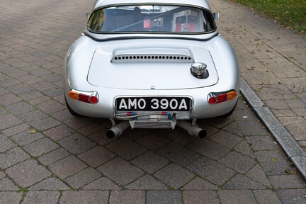 Jaguar E-Type ‘Lightweight’ 18