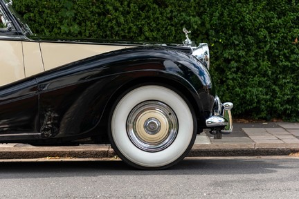 Rolls-Royce Silver Wraith Touring By H.J.Mulliner 18