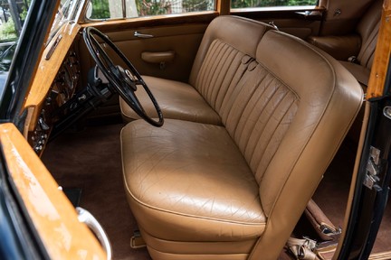 Rolls-Royce Silver Wraith Touring By H.J.Mulliner 30