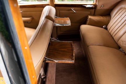 Rolls-Royce Silver Wraith Touring By H.J.Mulliner 34