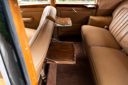 Rolls-Royce Silver Wraith Touring By H.J.Mulliner 34