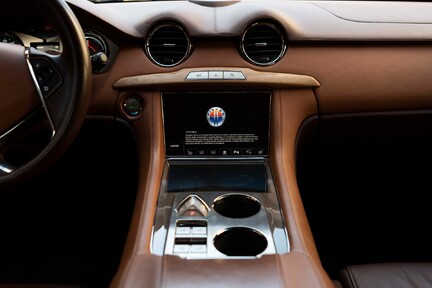 Fisker Karma EcoSport Hybrid 20