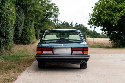 Rolls-Royce Silver Dawn 6