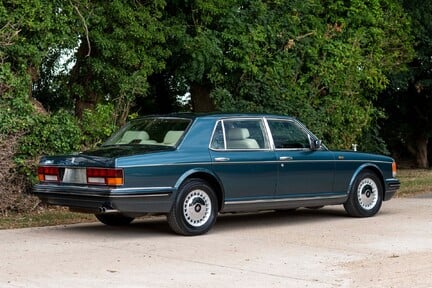 Rolls-Royce Silver Dawn 3