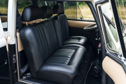Volkswagen Campervan Porsche Resto-Mod 21 Window Samba 23