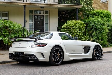 Mercedes-Benz SLS Black Series 3