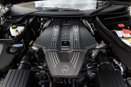 Mercedes-Benz SLS Black Series 34
