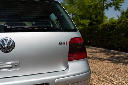 Volkswagen Golf GTI 17
