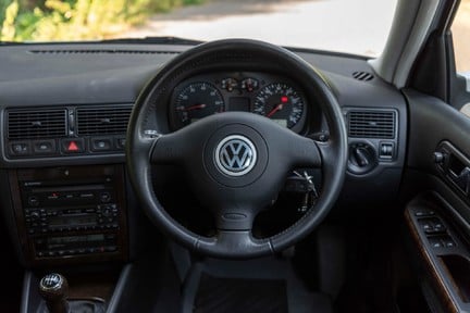 Volkswagen Golf GTI 19
