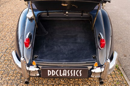 Jaguar XK 140 Drop-Head Coupe 40