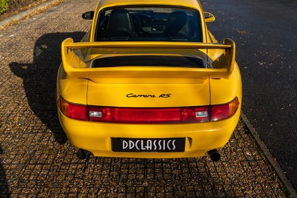Porsche 911 993 CARRERA 18