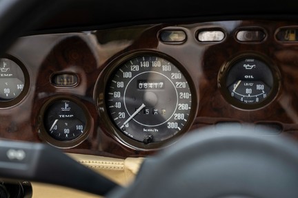 Aston Martin V8 Vantage X-Pack Volante 22