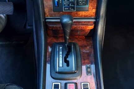 Mercedes-Benz SLC 380 SLC 18