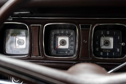Lincoln Continental Mk III 23