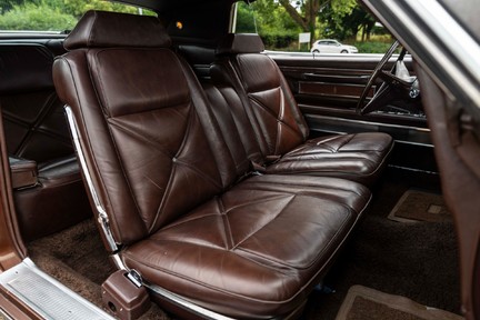 Lincoln Continental Mk III 30
