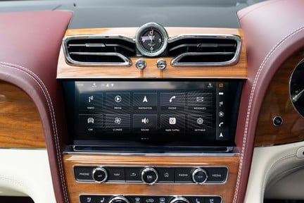 Bentley Bentayga V8 19
