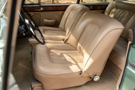 Rolls-Royce Silver Cloud III Continental FHC 19
