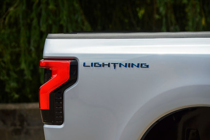 Ford Lightning Lariat Electric 23