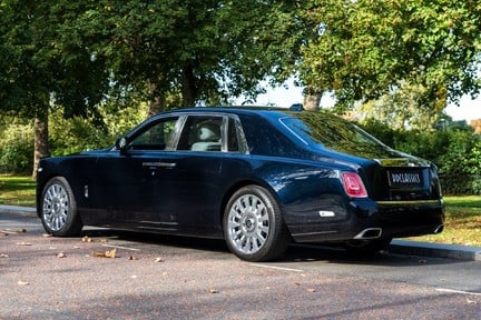 Rolls-Royce Phantom 4