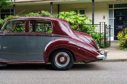 Bentley R Type Standard Steel Saloon 12