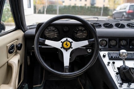 Ferrari 365 GTC/4 16