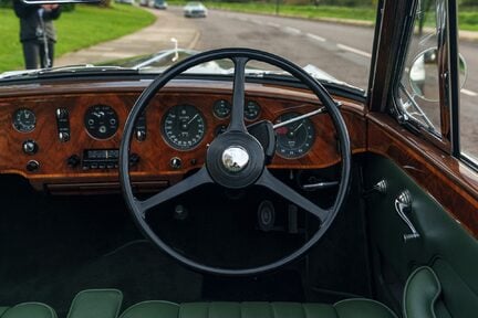 Bentley S1 Continental Park Ward DHC 17