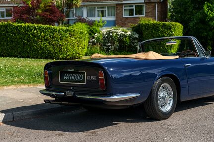 Aston Martin DB6 Mark II Volante 16