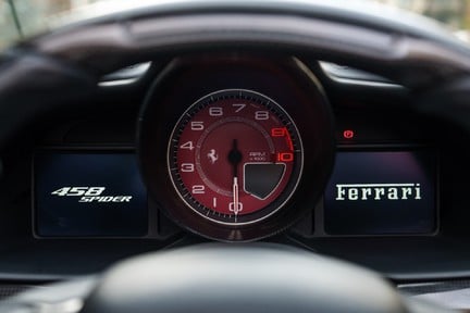 Ferrari 458 SPIDER 29