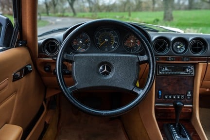Mercedes-Benz SL 380SL 16