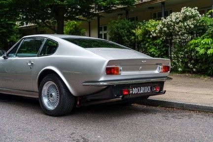 Aston Martin V8 Vantage X-Pack 12