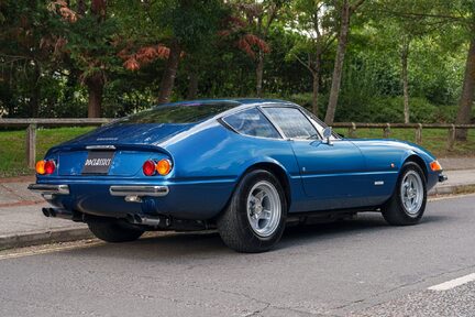 Ferrari 365 GTB/4 Daytona 3