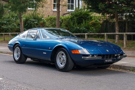 Ferrari 365 GTB/4 Daytona 2