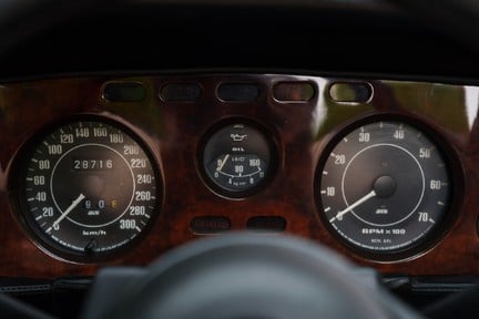 Aston Martin V8 Volante EFi 21