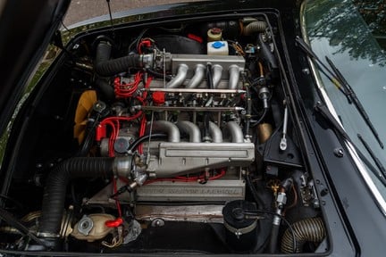 Aston Martin V8 Volante EFi 33