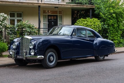 Bentley R Type Fastback By Racing Green 1