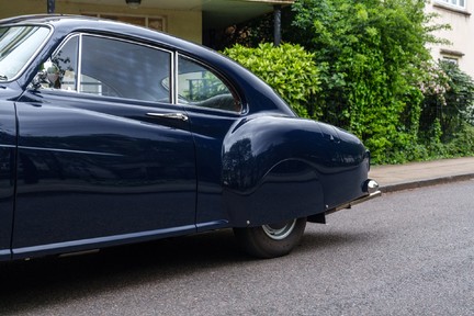 Bentley R Type Fastback By Racing Green 11