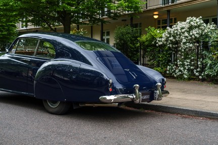 Bentley R Type Fastback By Racing Green 12