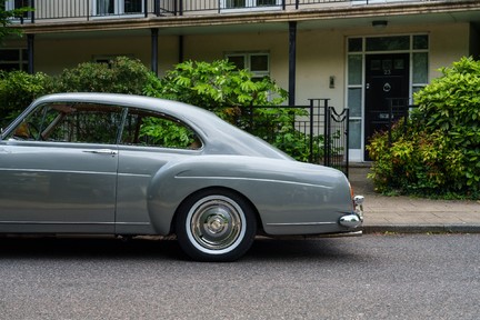 Bentley S1 Continental Fastback 11