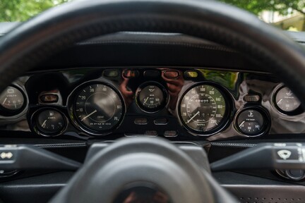 Aston Martin V8 Vantage X-Pack 16